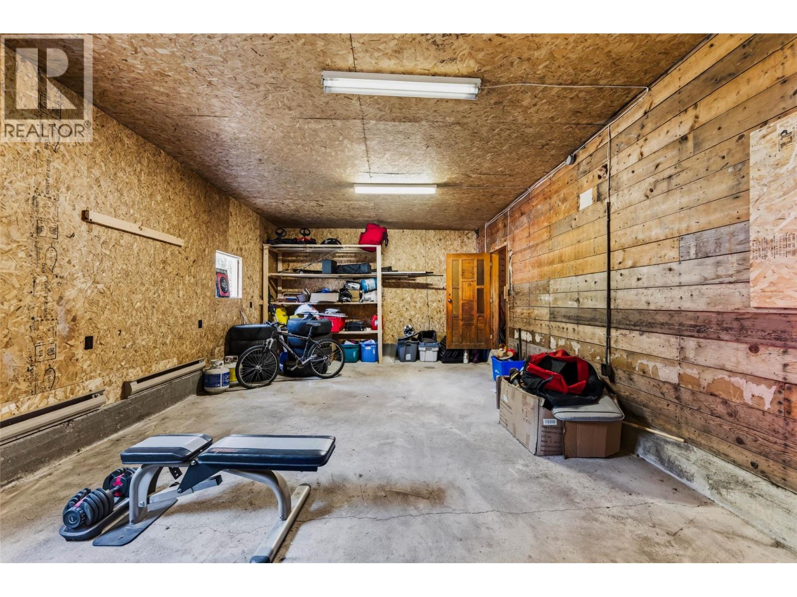 115 Second Street, Salmo