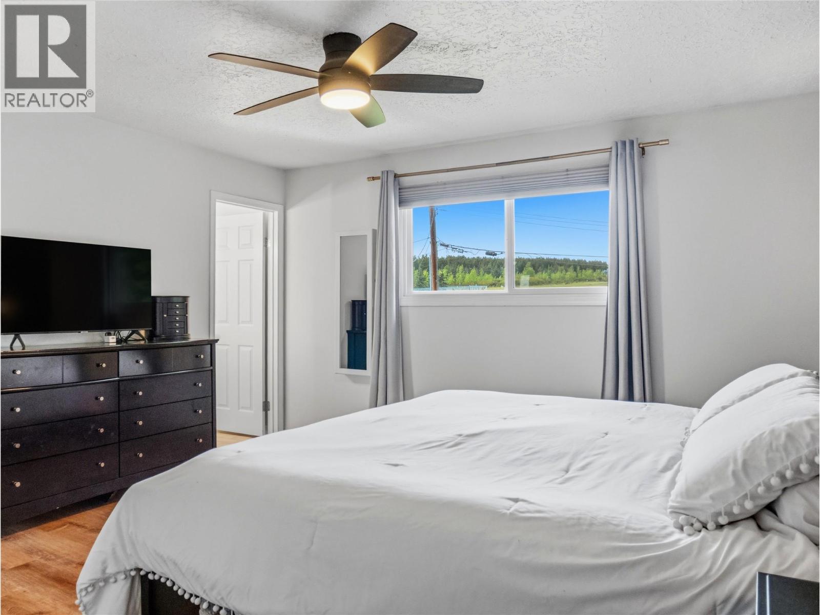 1312 92 Avenue - Image 15