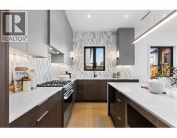 1 6682 Napier Street, Burnaby, BC V5B2C3 Photo 9