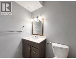 1625 Parkway Blvd, Coquitlam, BC V3E3M7 Photo 10