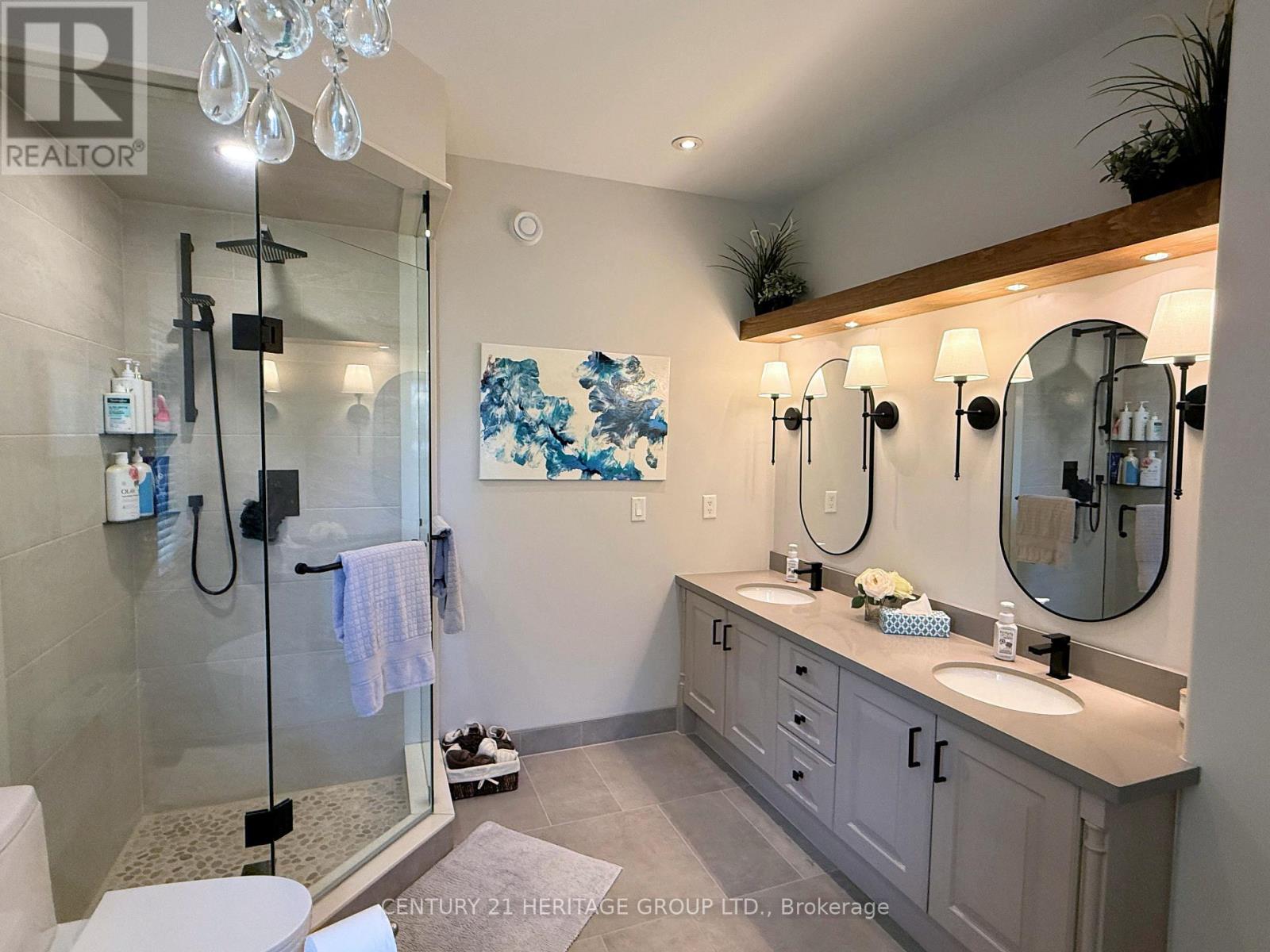 49 SHORE CRESCENT - Image 19