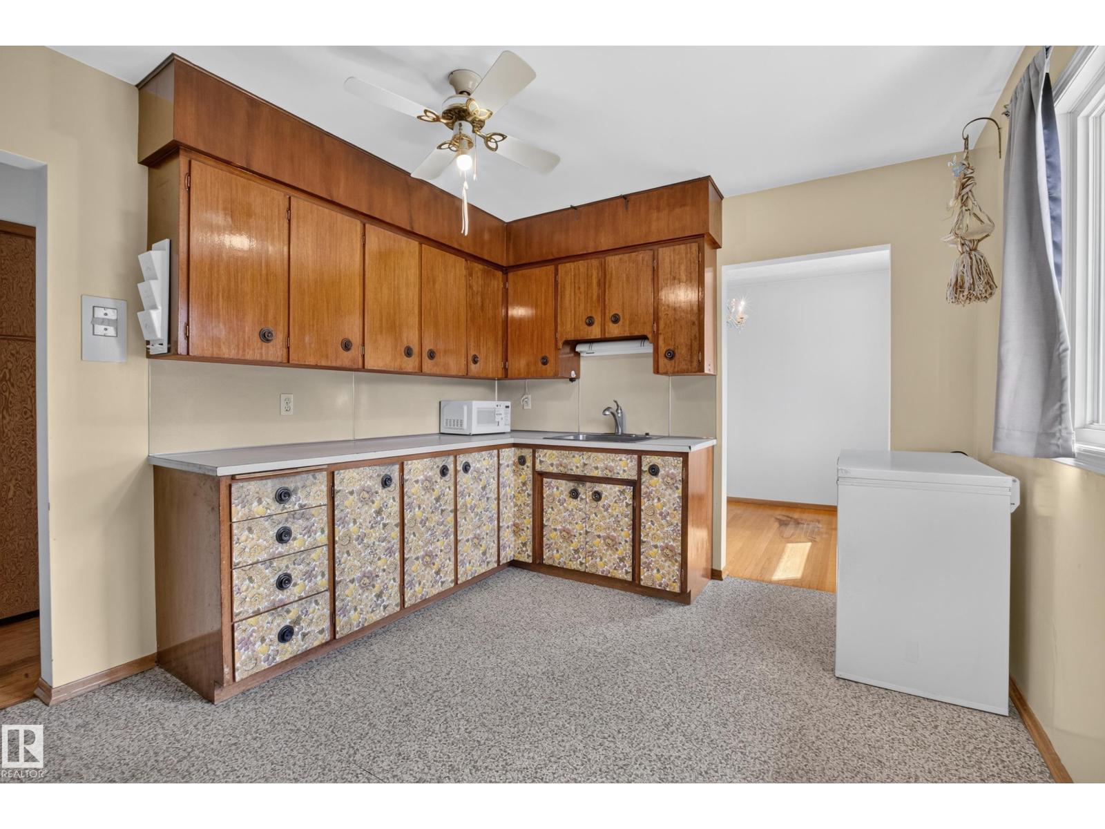 16009 93A AV NW - 17