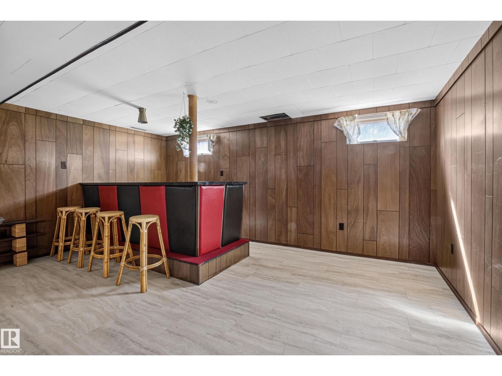 16009 93A AV NW - Image 38