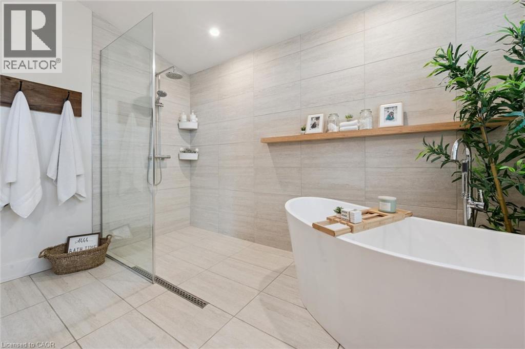 647 BRANT-WATERLOO Road - Image 28