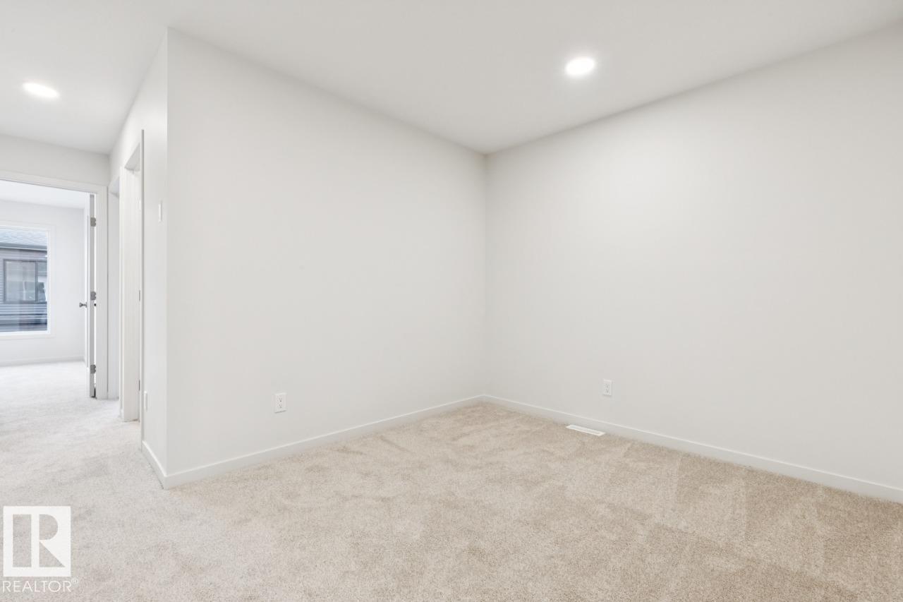 440 31 ST SW - Image 34