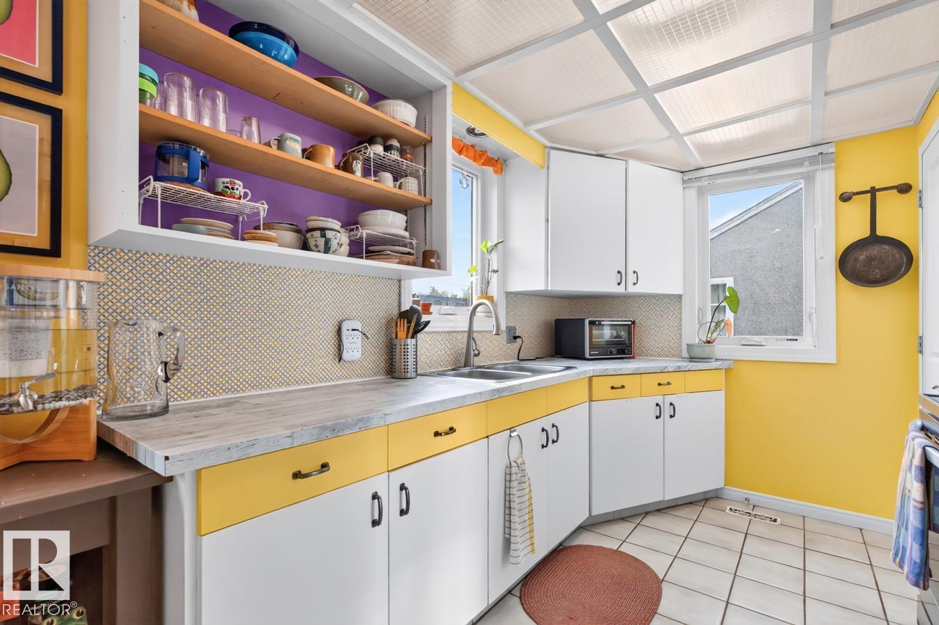 11941 83 ST NW - 15