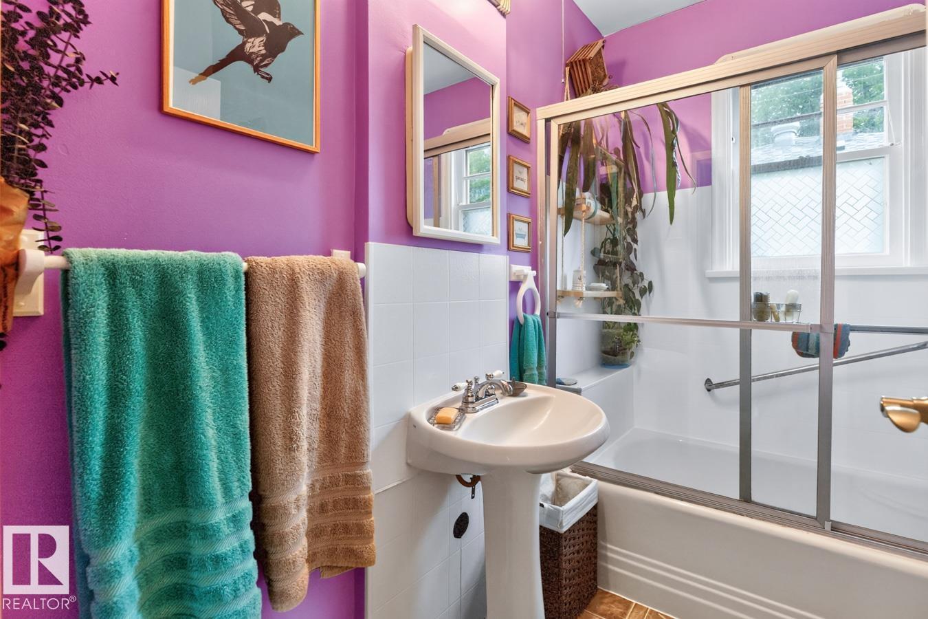 11941 83 ST NW - 22