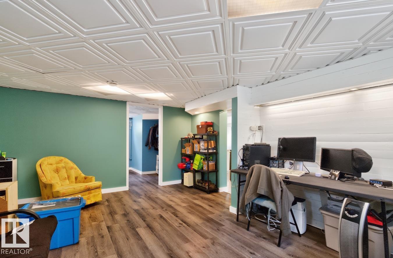 11941 83 ST NW - 25