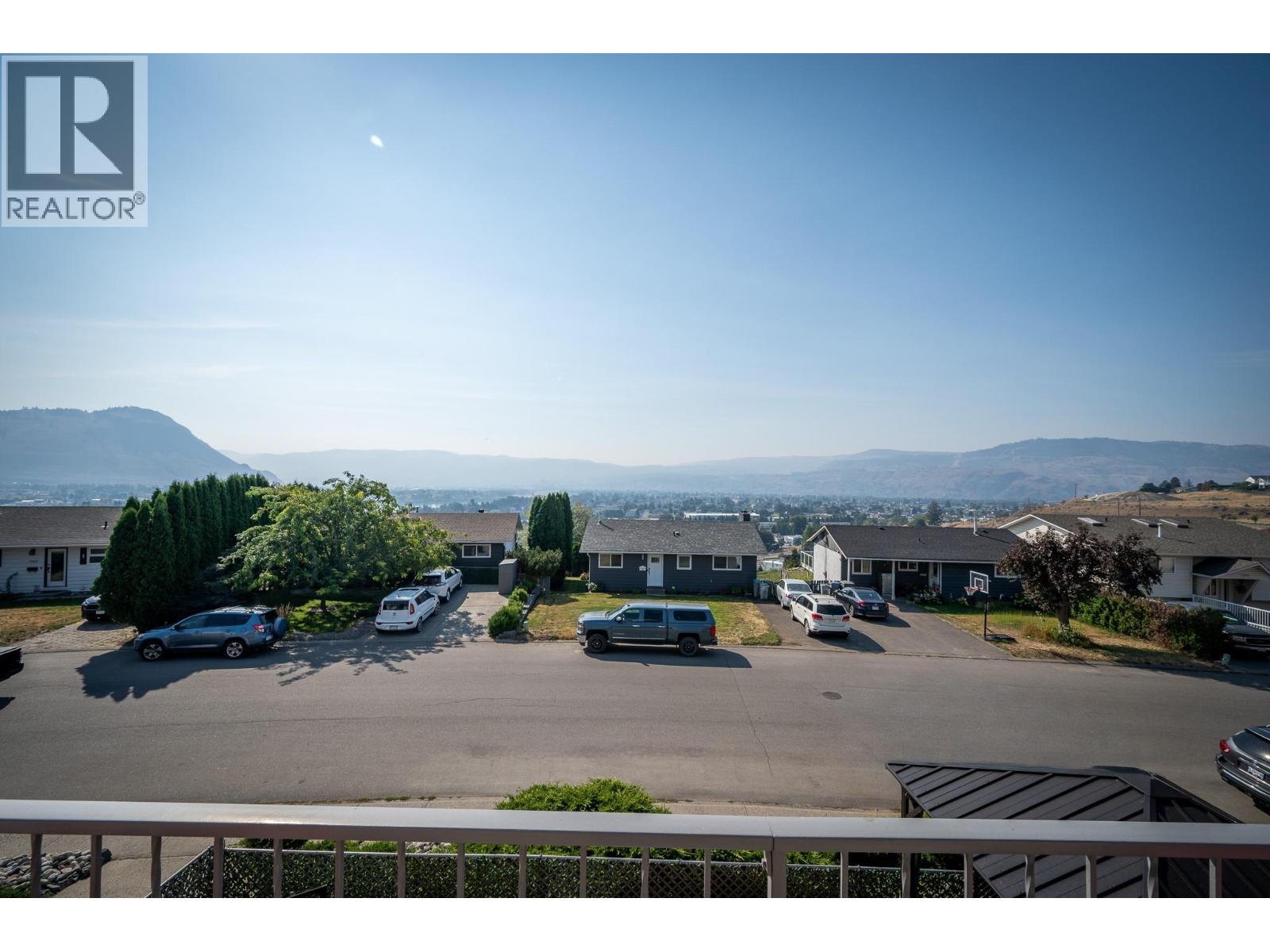 1760 NORTH RIVER Drive - Image 20
