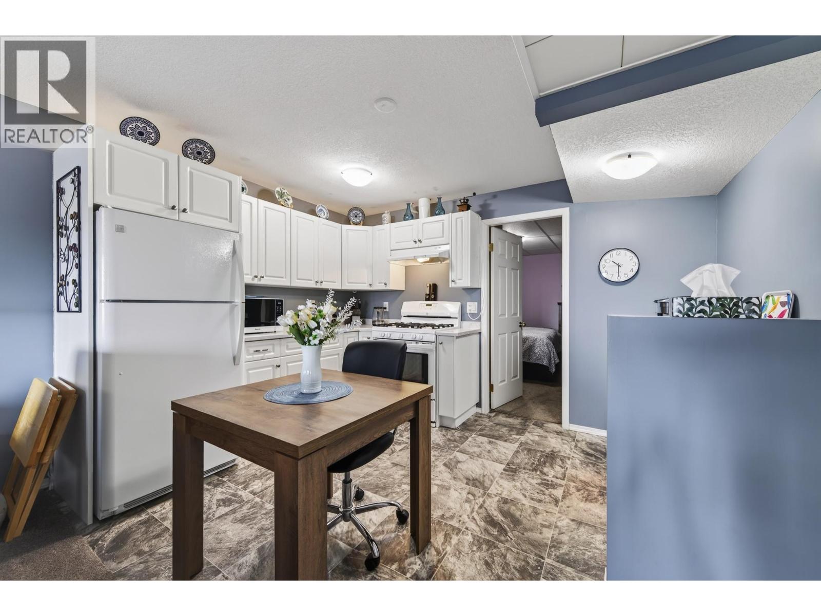 1760 NORTH RIVER Drive - 26