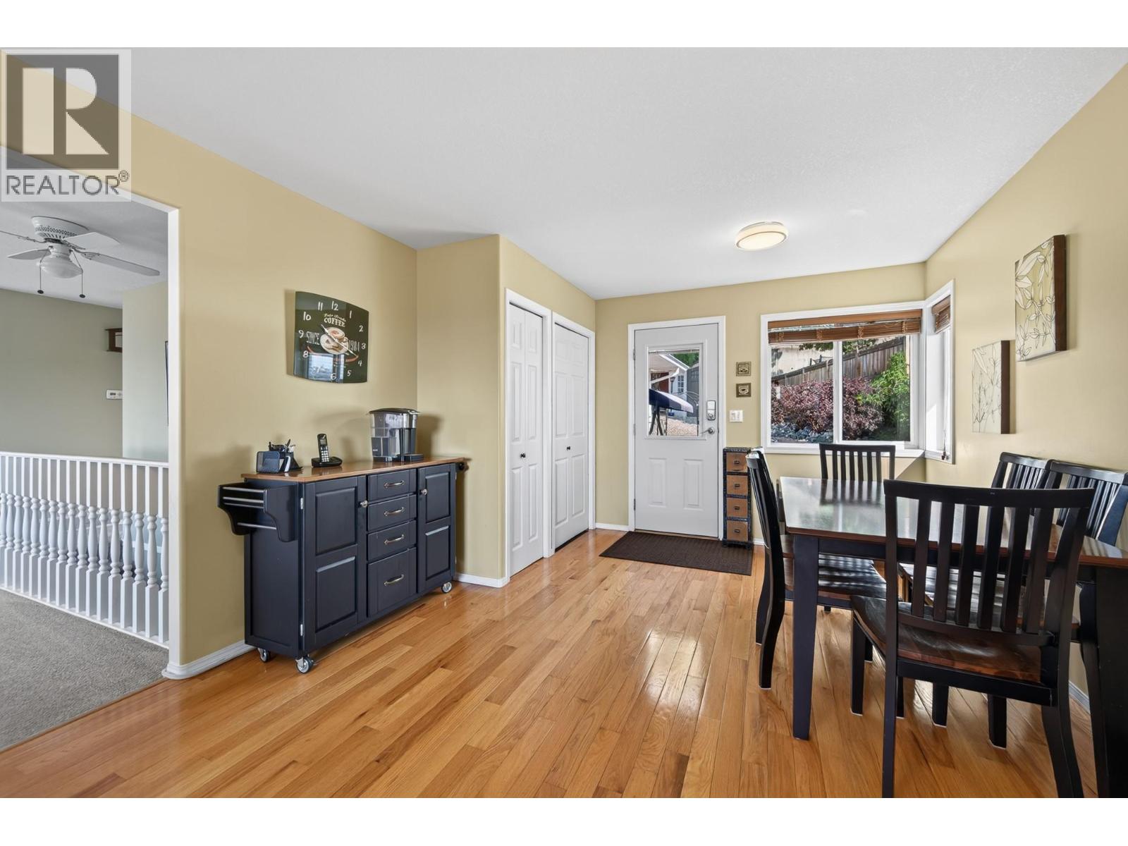 1760 NORTH RIVER Drive - Image 11