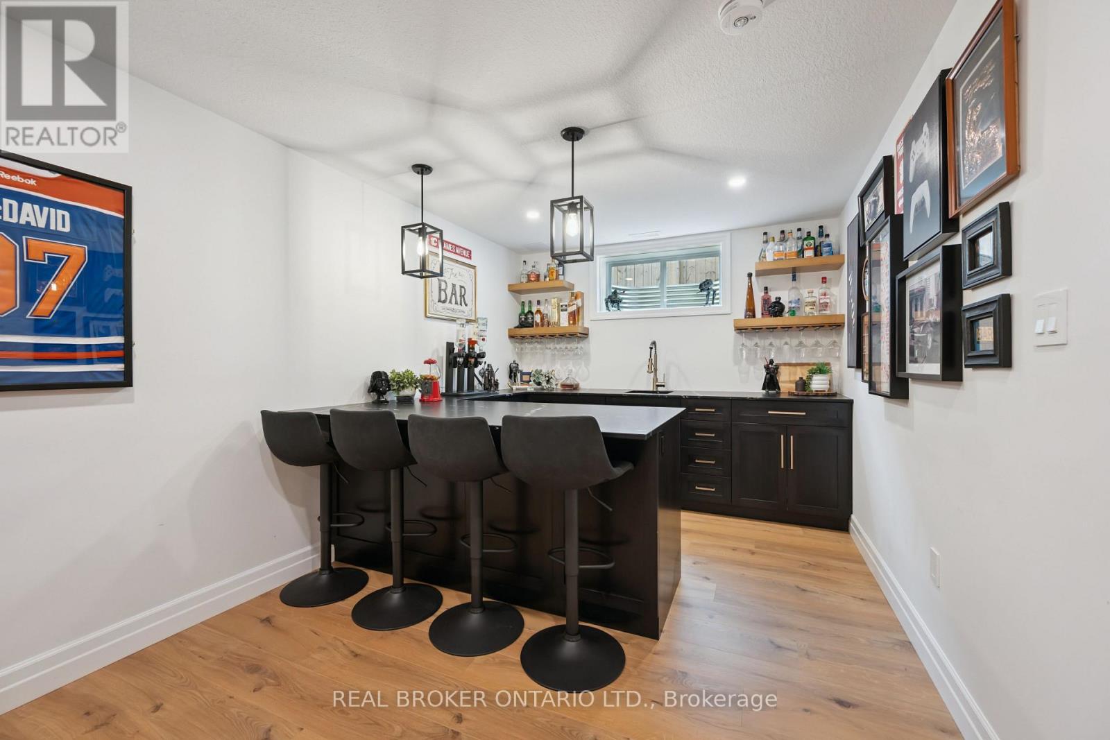 415 ROGERS ROAD - Image 36