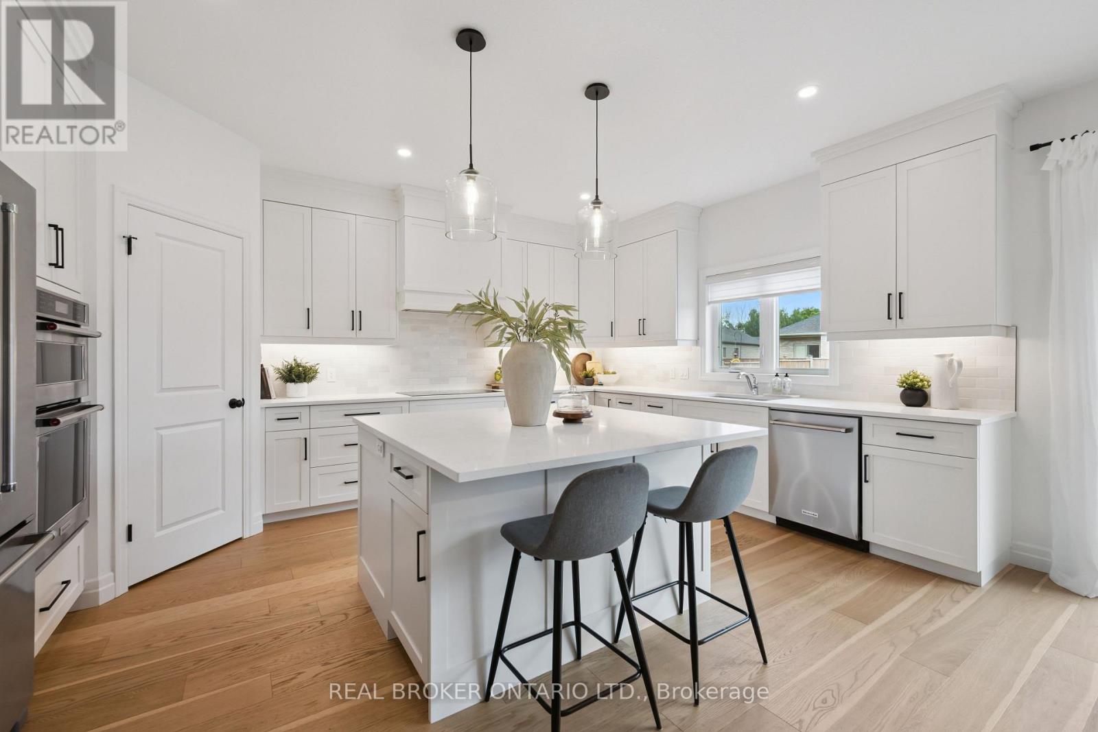 415 ROGERS ROAD - Image 3