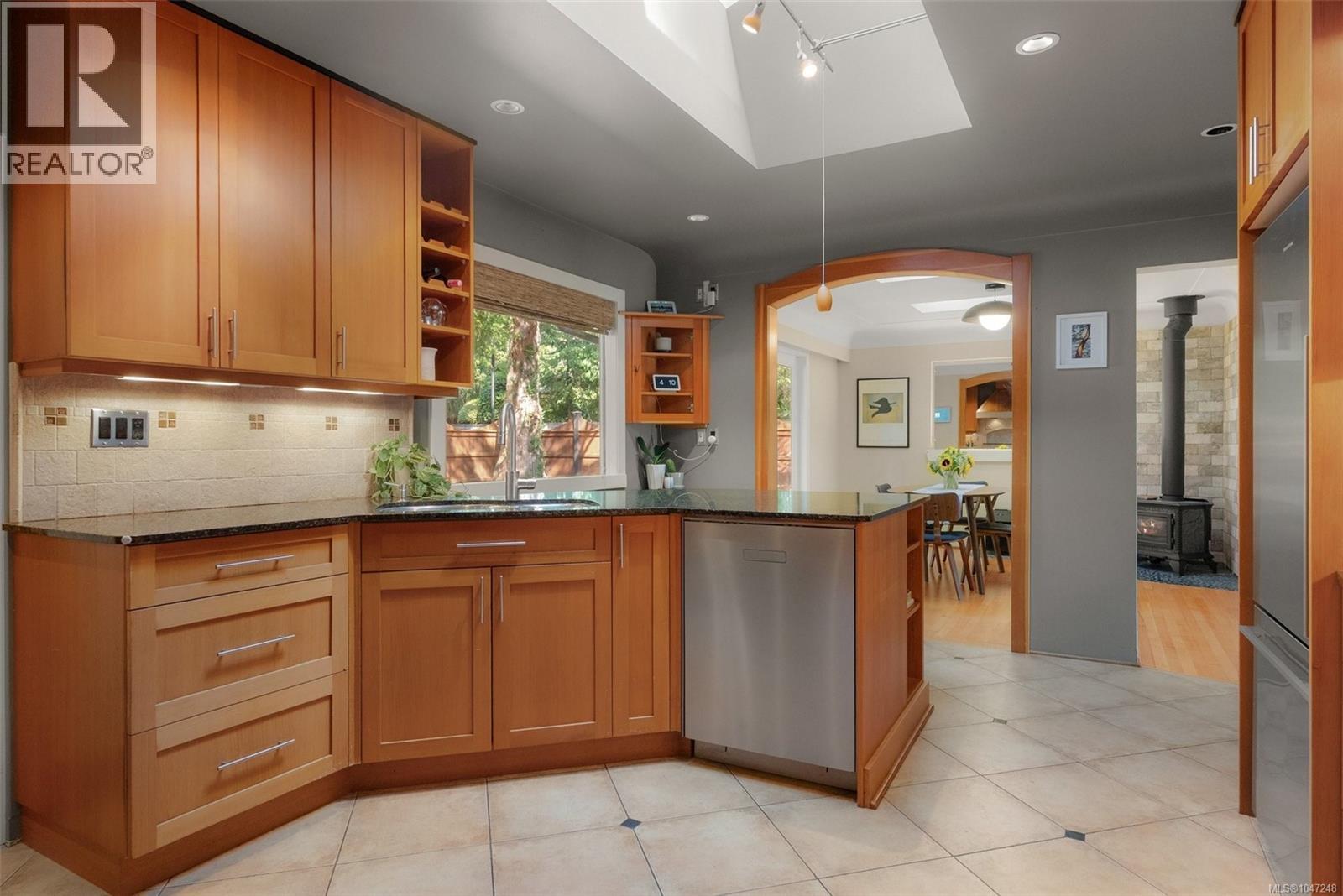 1680 Ash Rd - 19