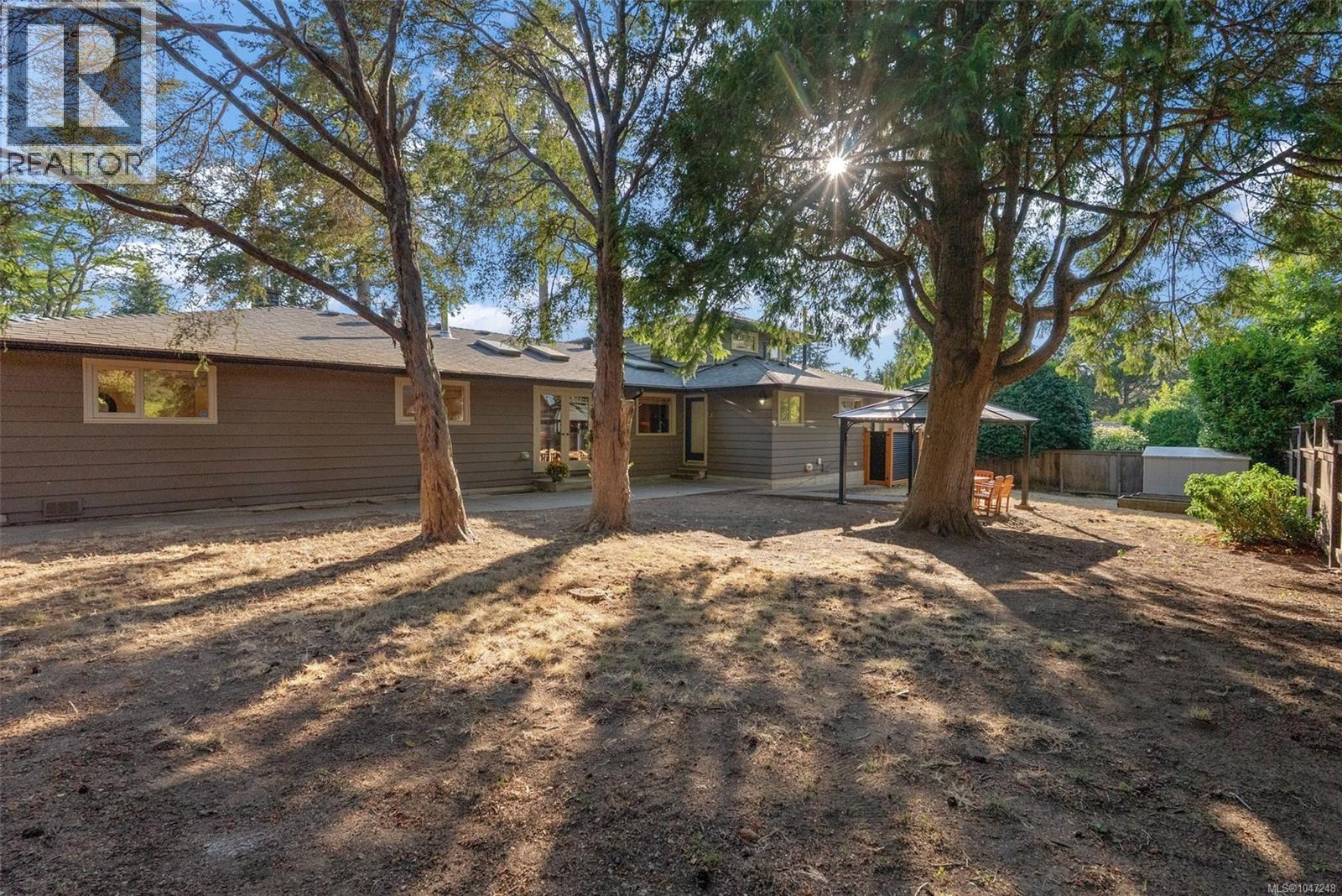 1680 Ash Rd - 42