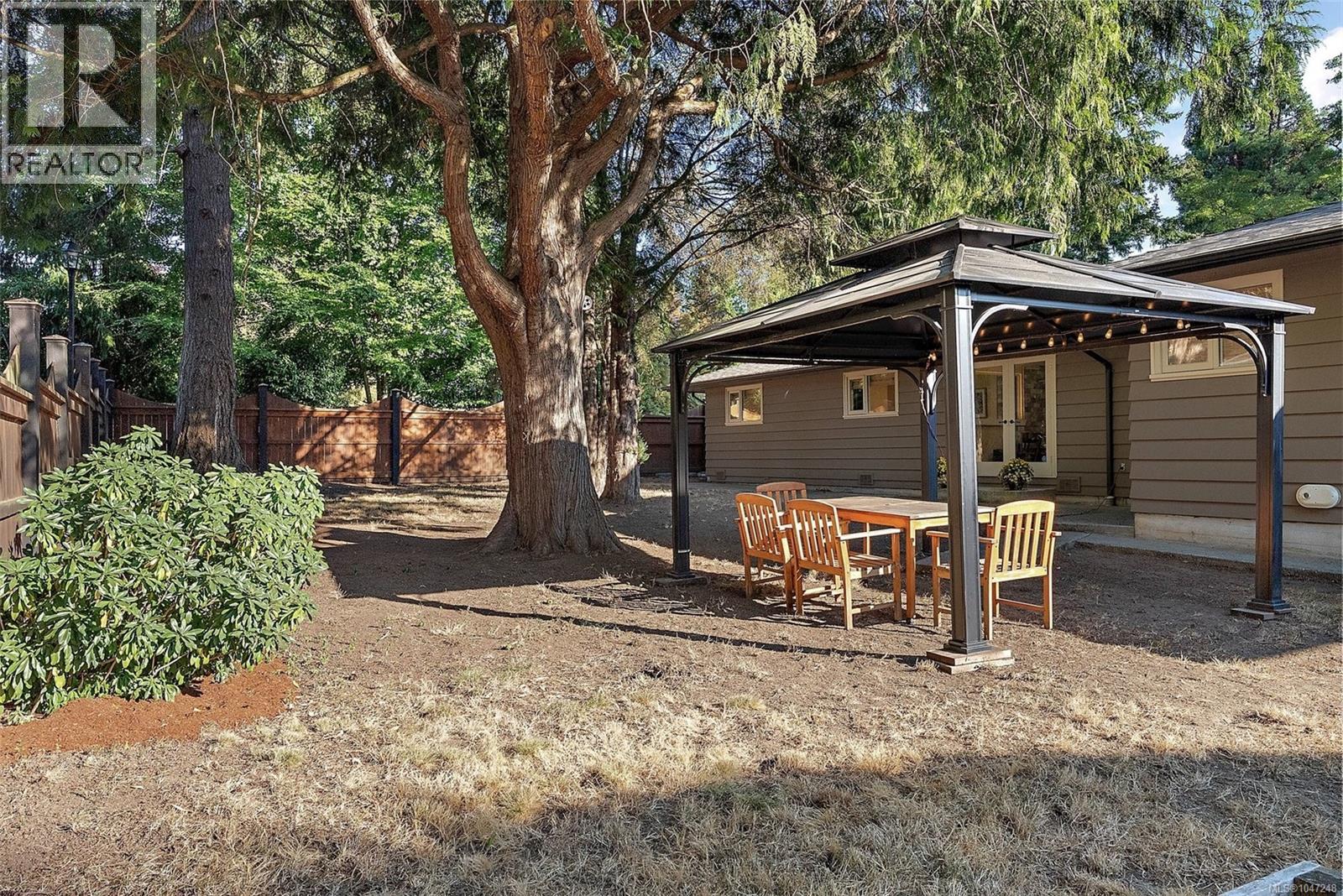 1680 Ash Rd - 44