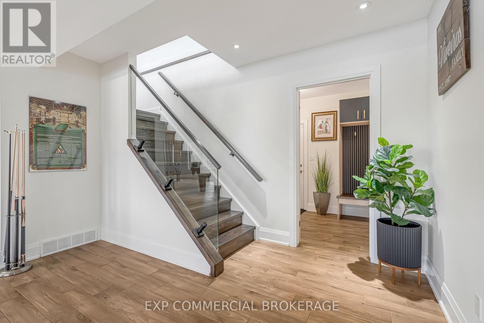 132 PARKVIEW DRIVE - 25