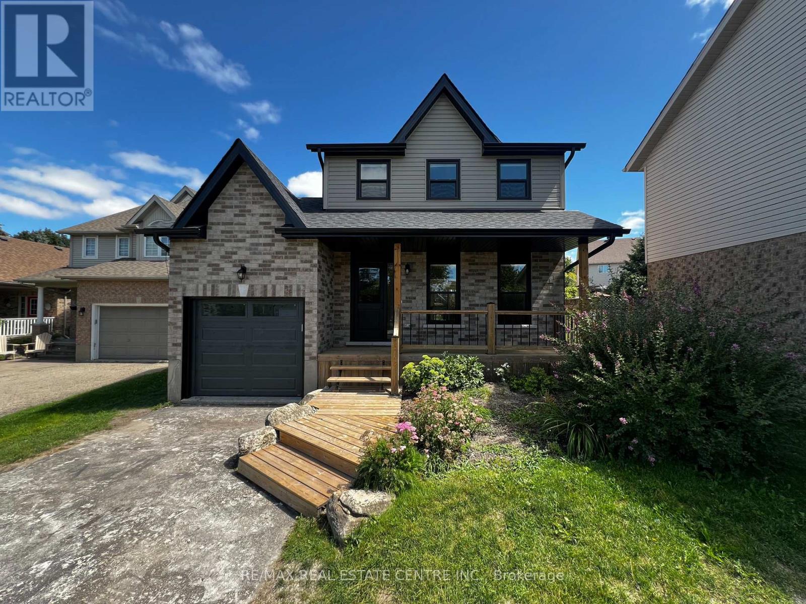 716 RUSSEL COURT - 1