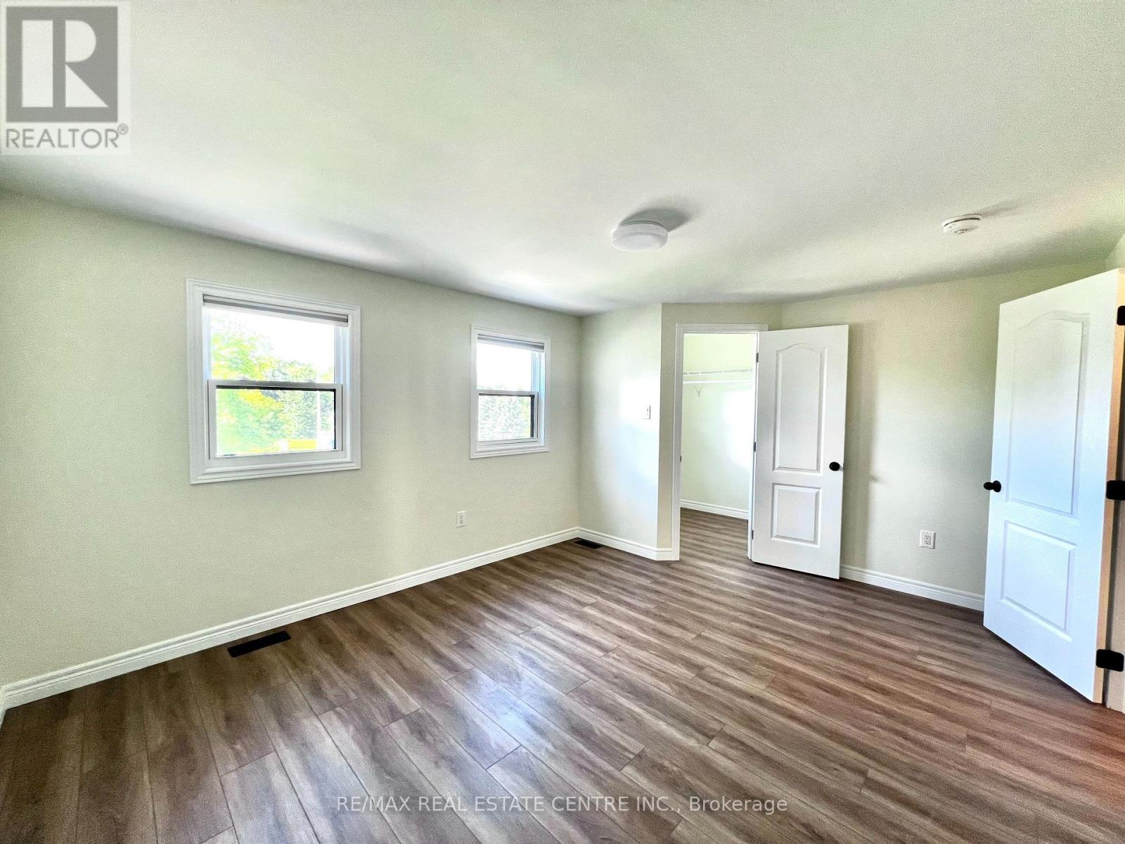716 RUSSEL COURT - Image 14
