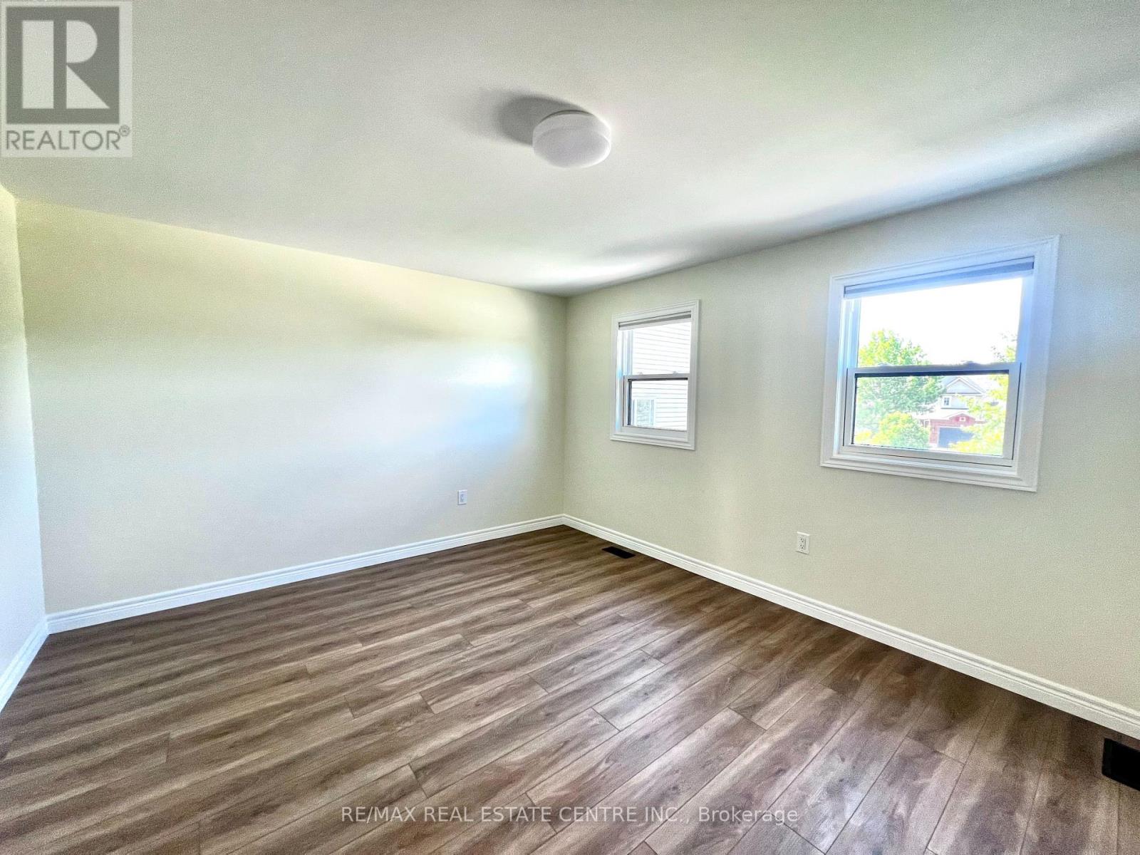 716 RUSSEL COURT - Image 17