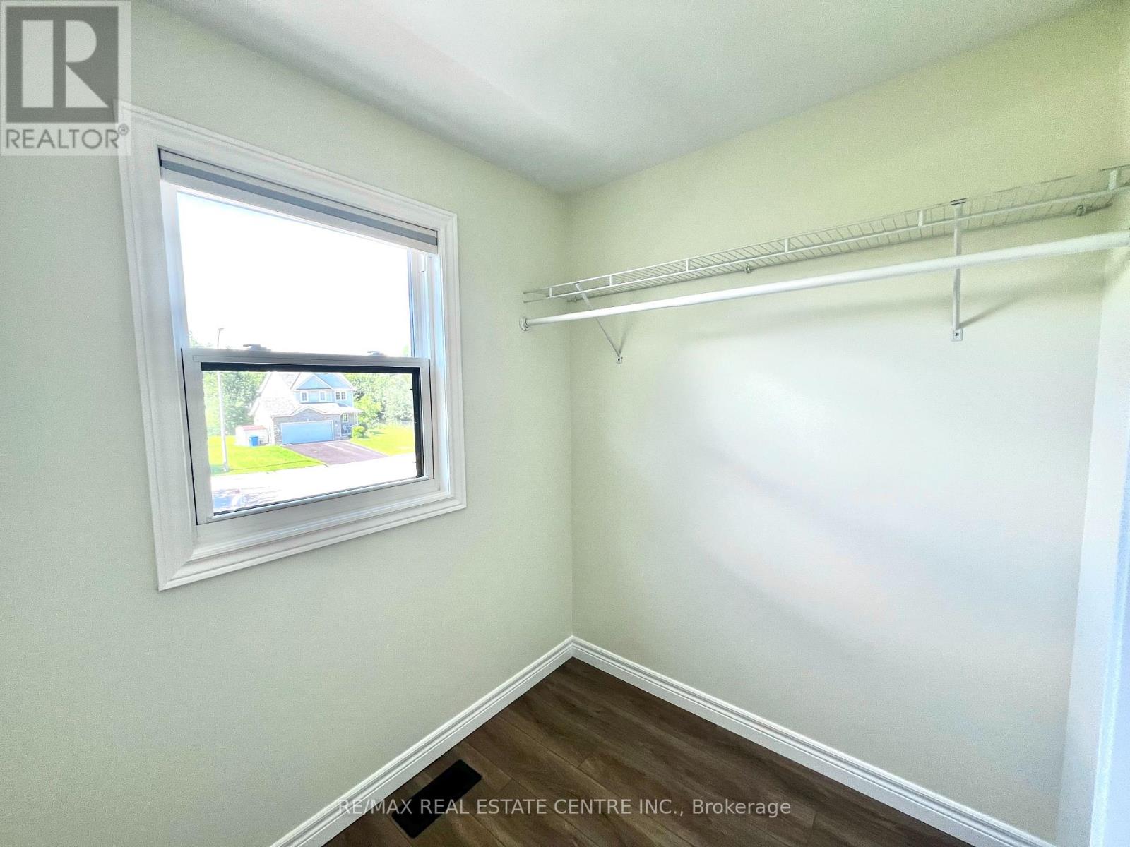 716 RUSSEL COURT - Image 19