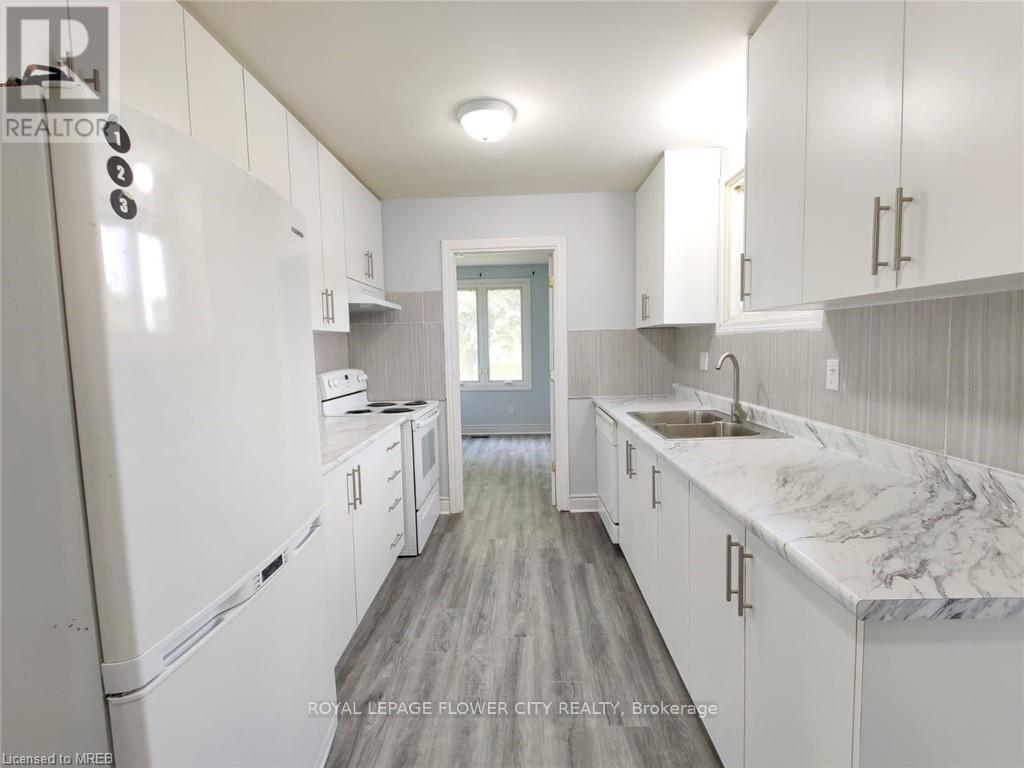 49 MCCRAE DRIVE - 2