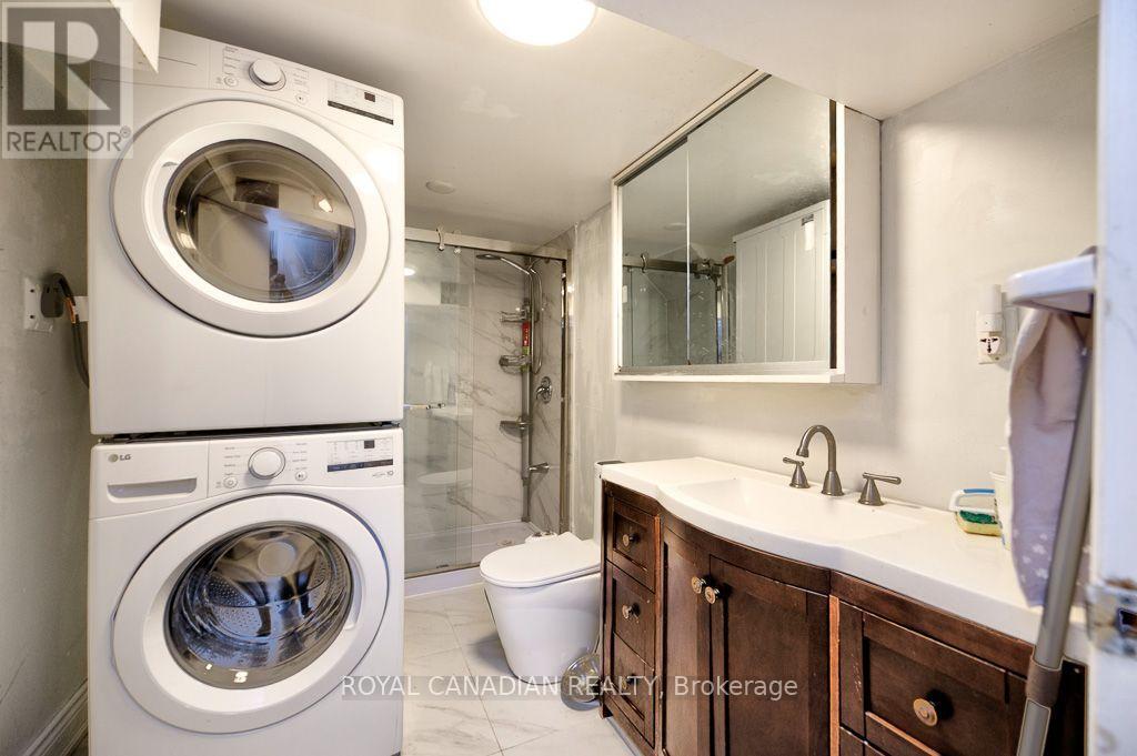 974 QUEENSDALE AVENUE E - 22