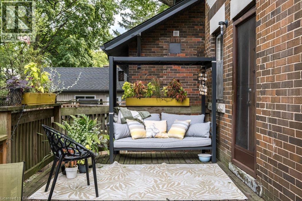 78 PAISLEY Avenue N - Image 40