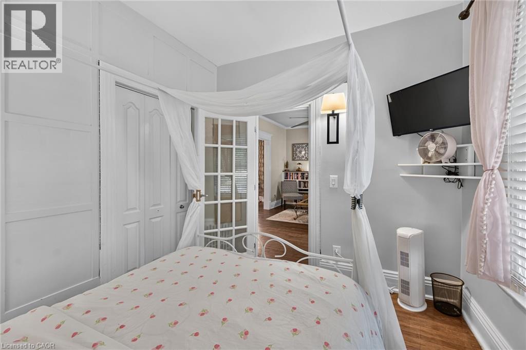 229 BROCK Street - Image 16