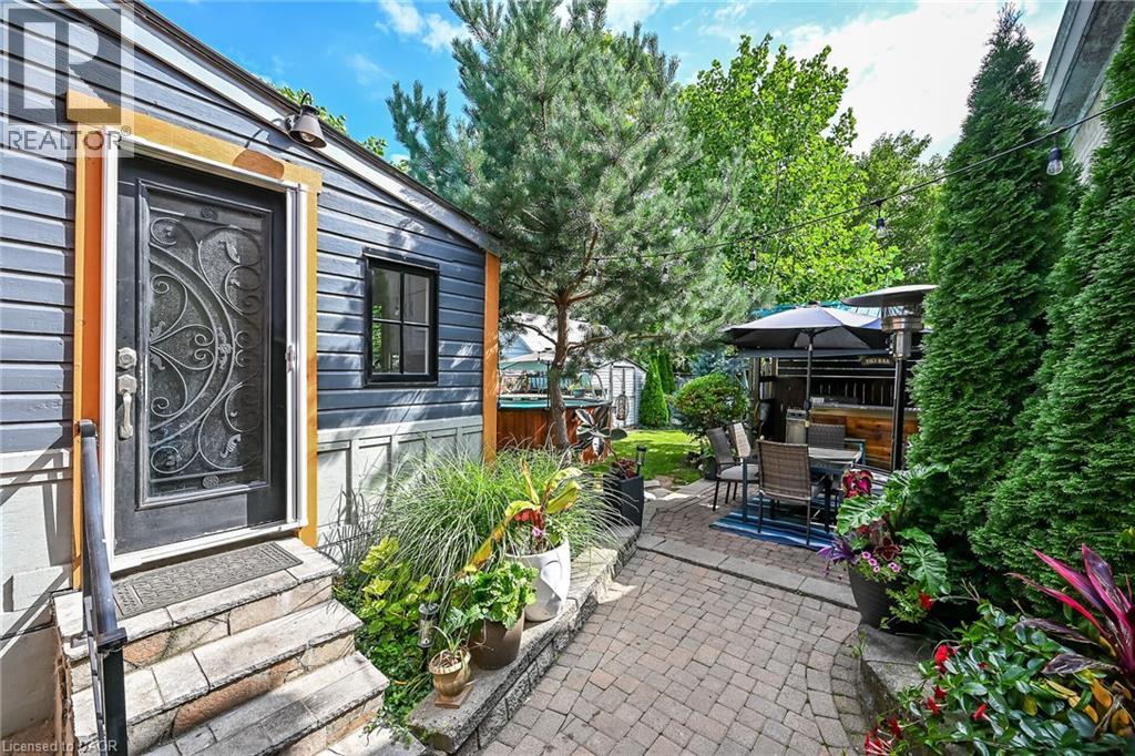 229 BROCK Street - 28