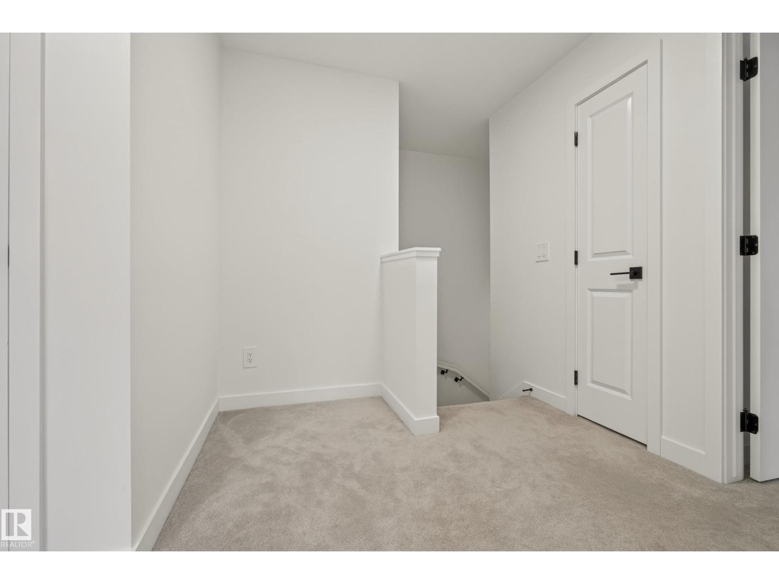 #53 16231 19 AV SW - 26