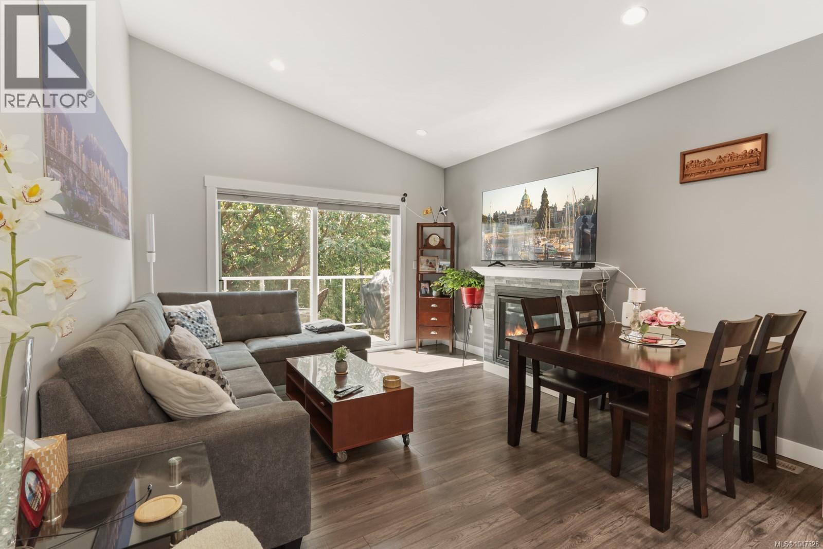 234 Golden Oaks Cres - 18