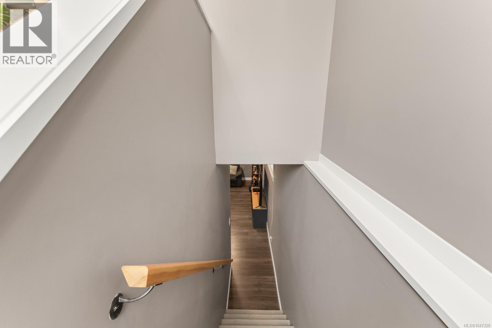 234 Golden Oaks Cres - 40