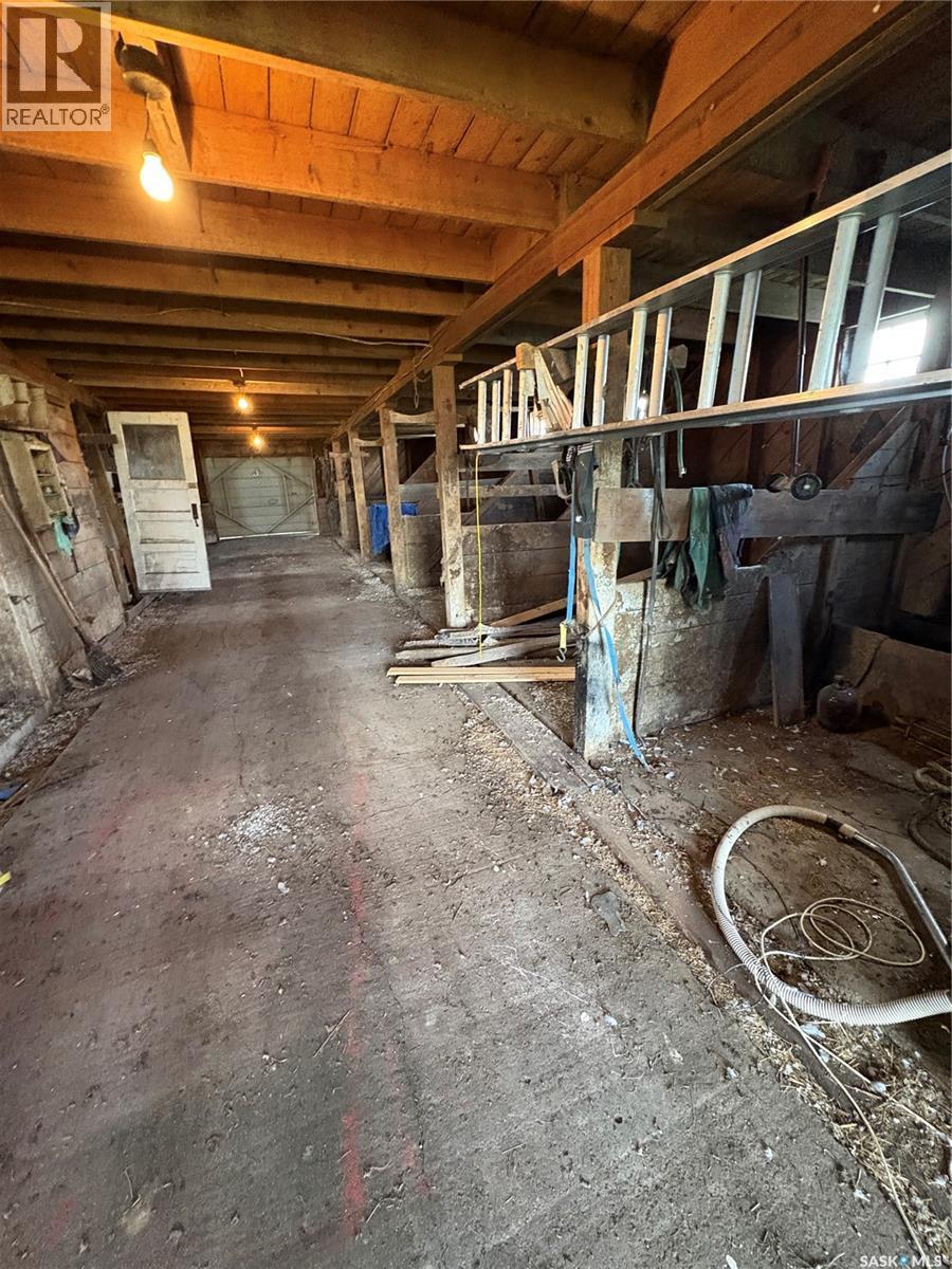 Duff Acreage - Image 28