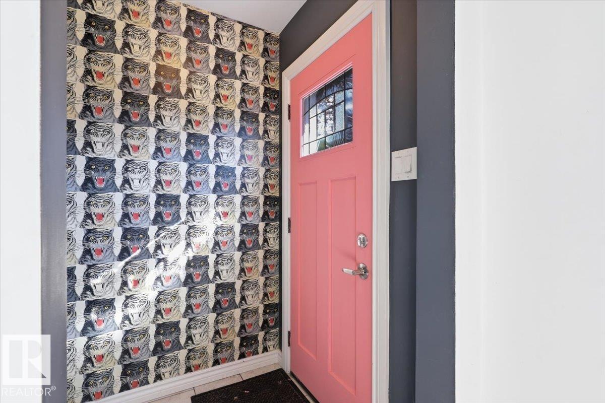 10834 134 ST NW - 18