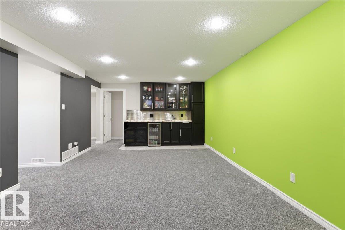 10834 134 ST NW - 20