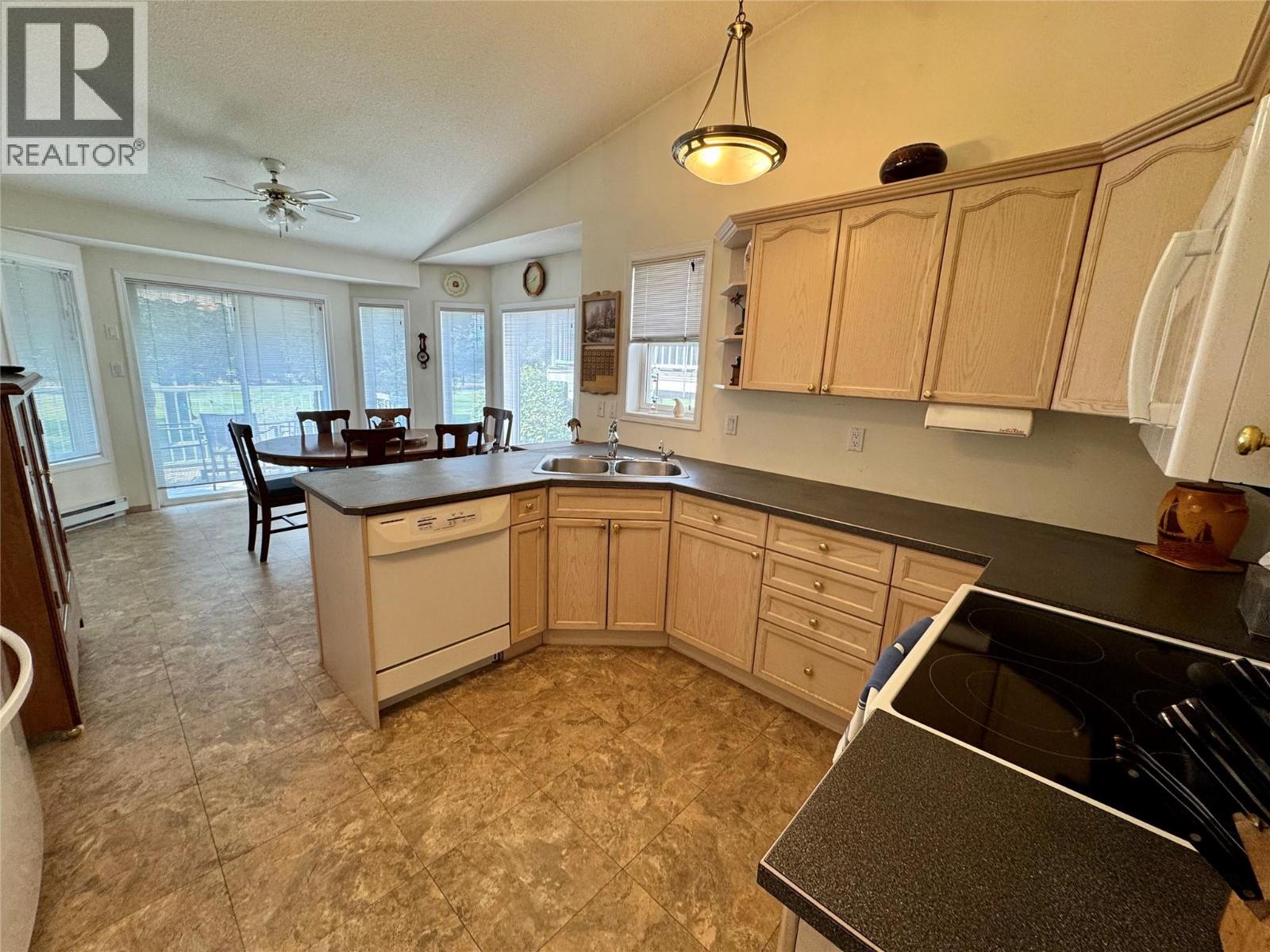 #4 7559 Columbia Avenue - 8