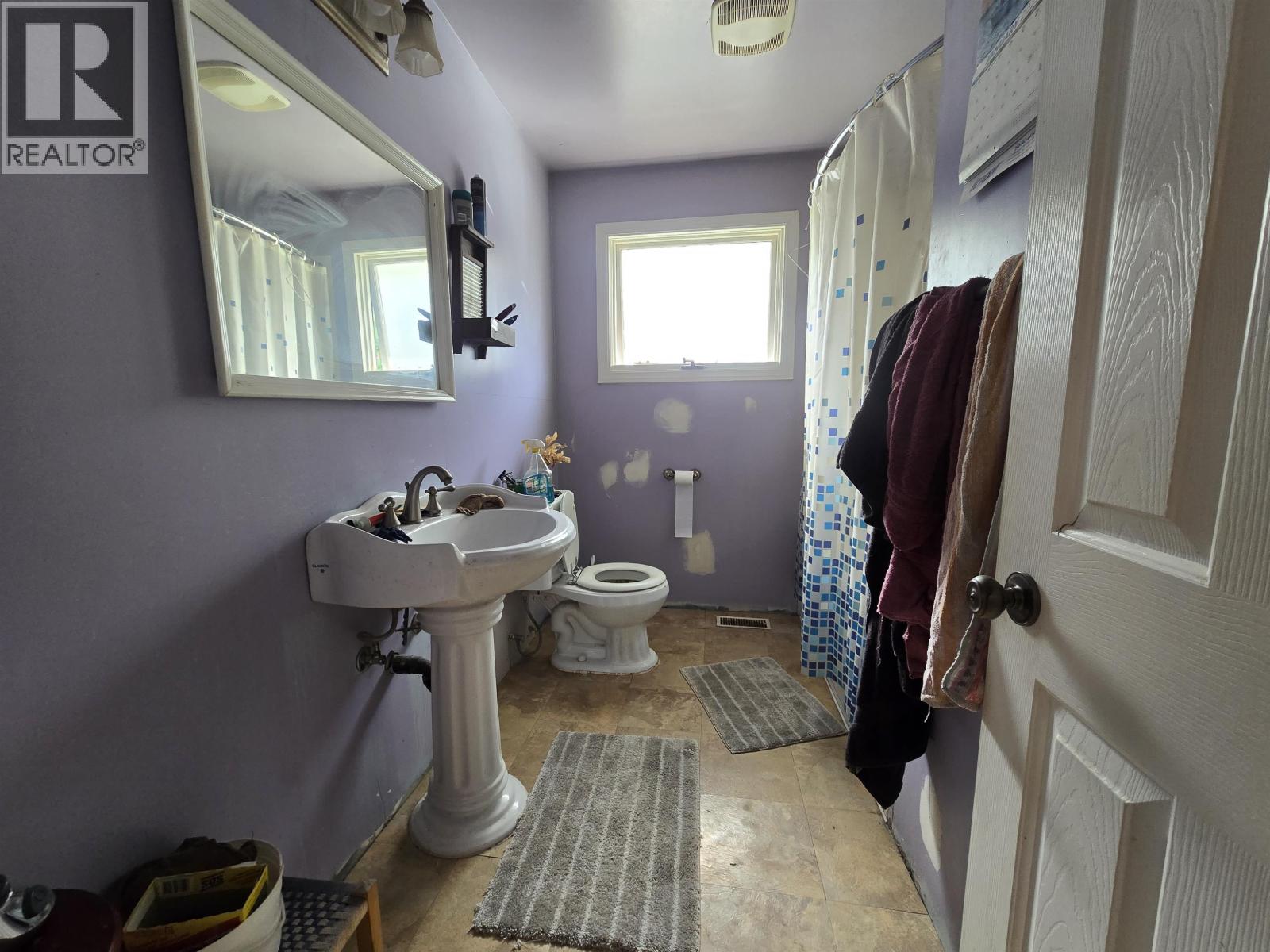 1345 DIEFENBAKER DRIVE - 11