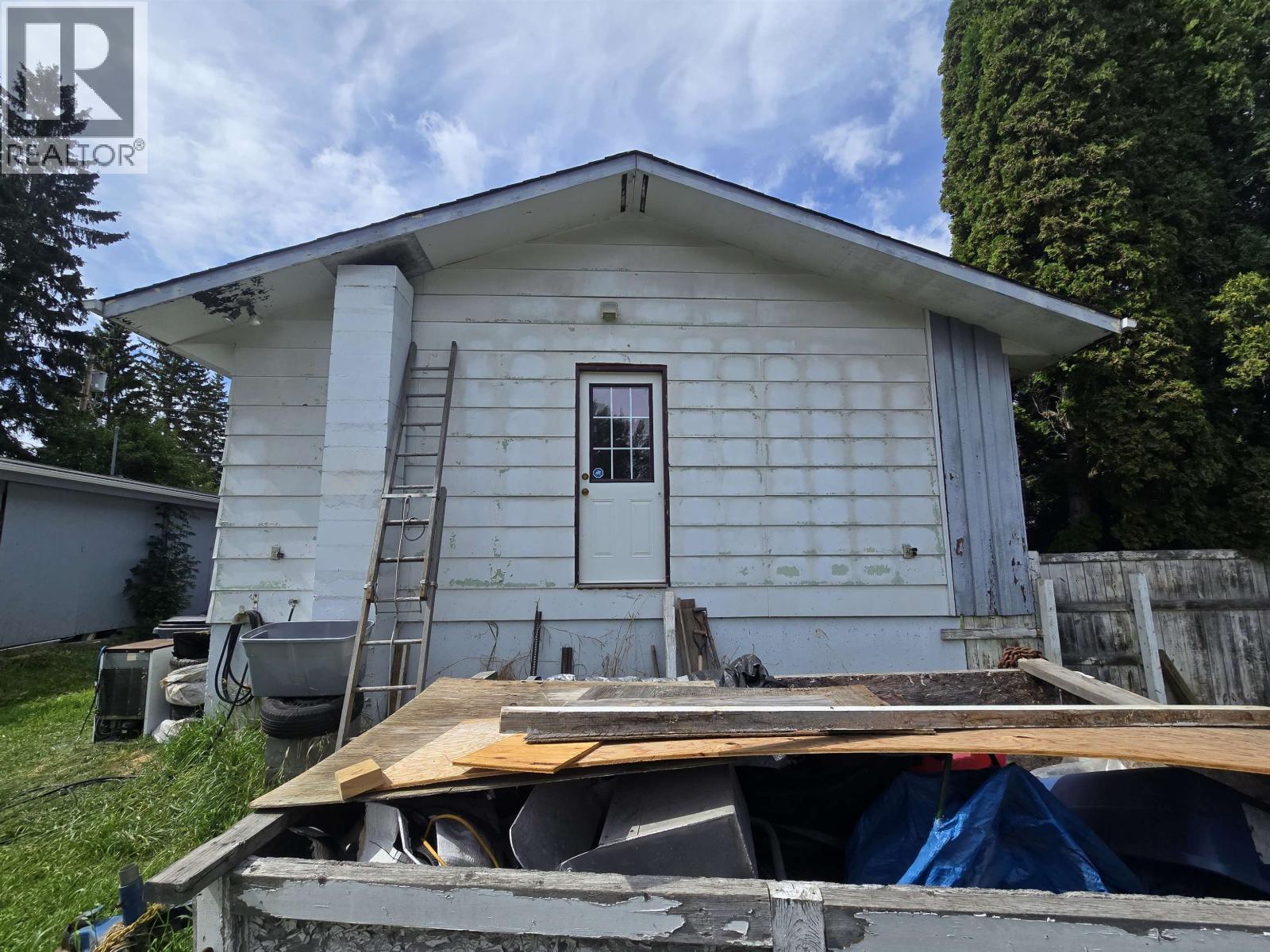 1345 DIEFENBAKER DRIVE - 20