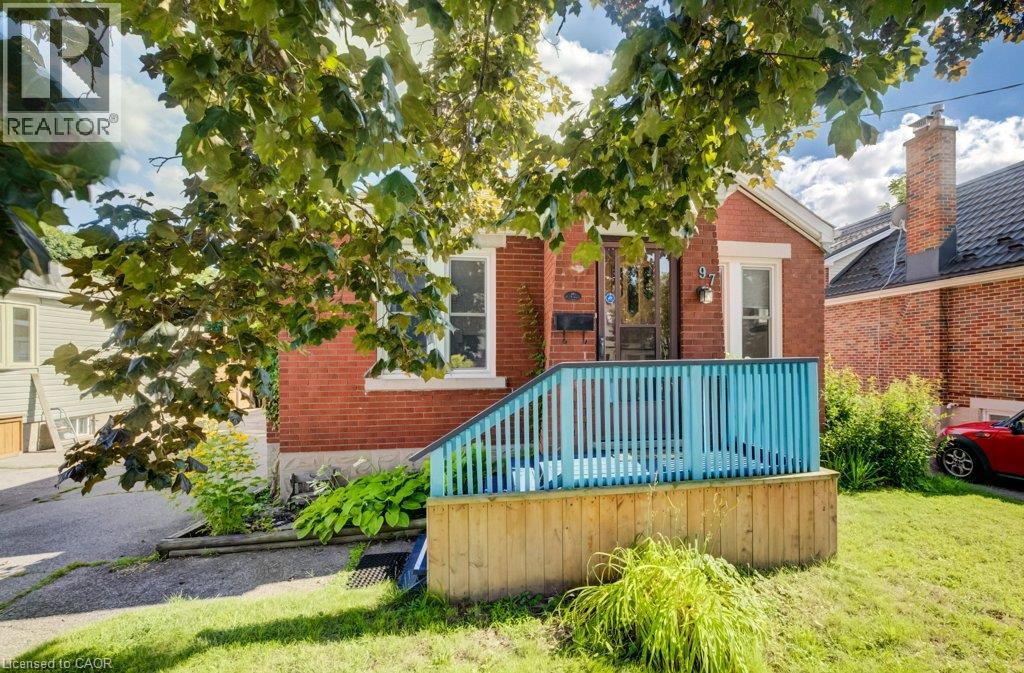 97 FRANCIS Street - 44