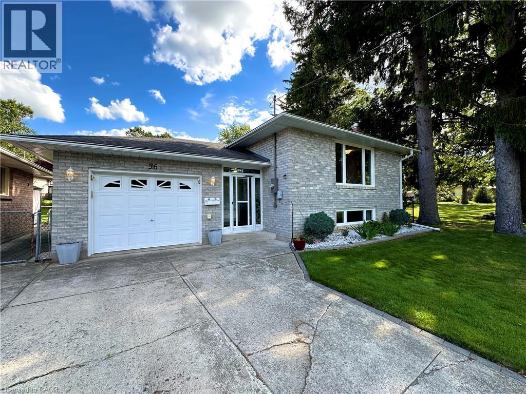 36 OAKHILL Drive - Image 4