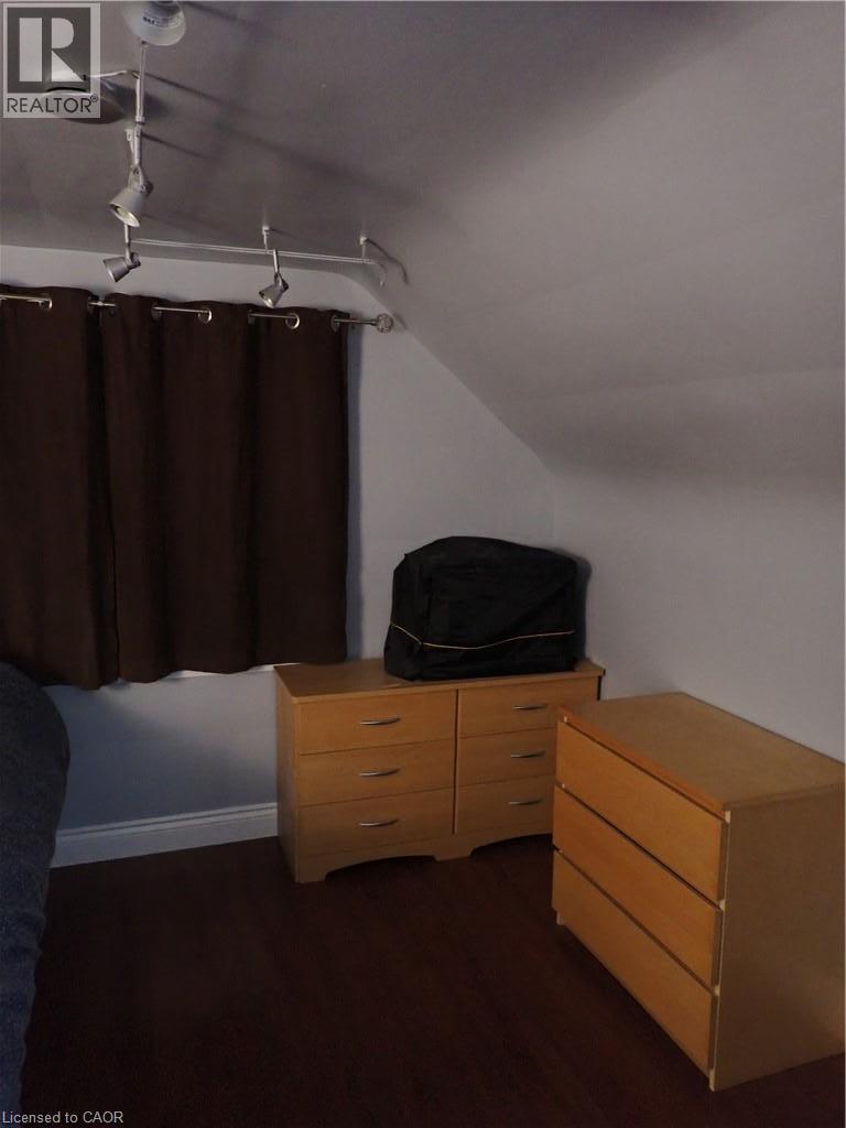 15 BLAIR Avenue - 13