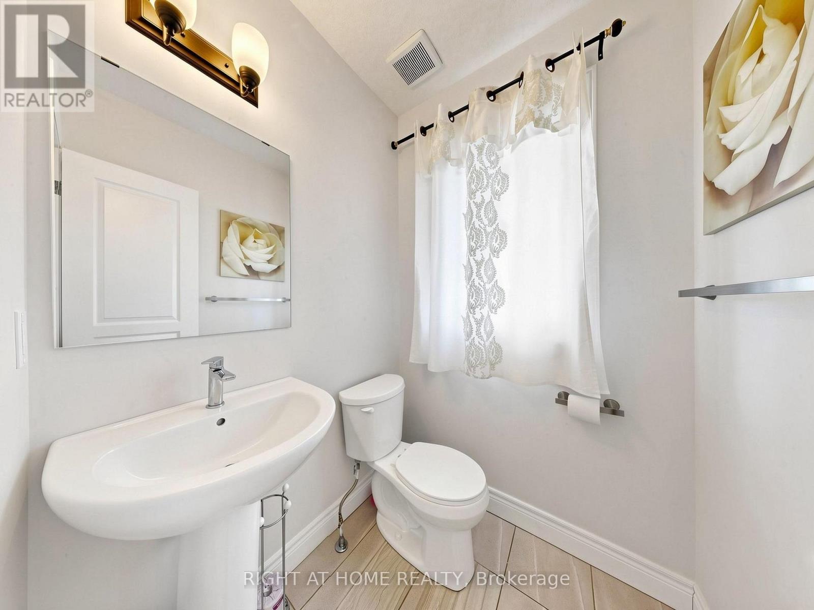 22 SPARROW CRESCENT - 18