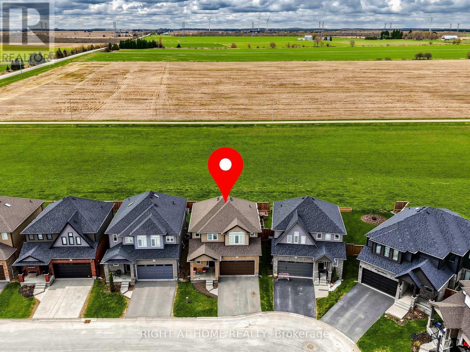 22 SPARROW CRESCENT - 41