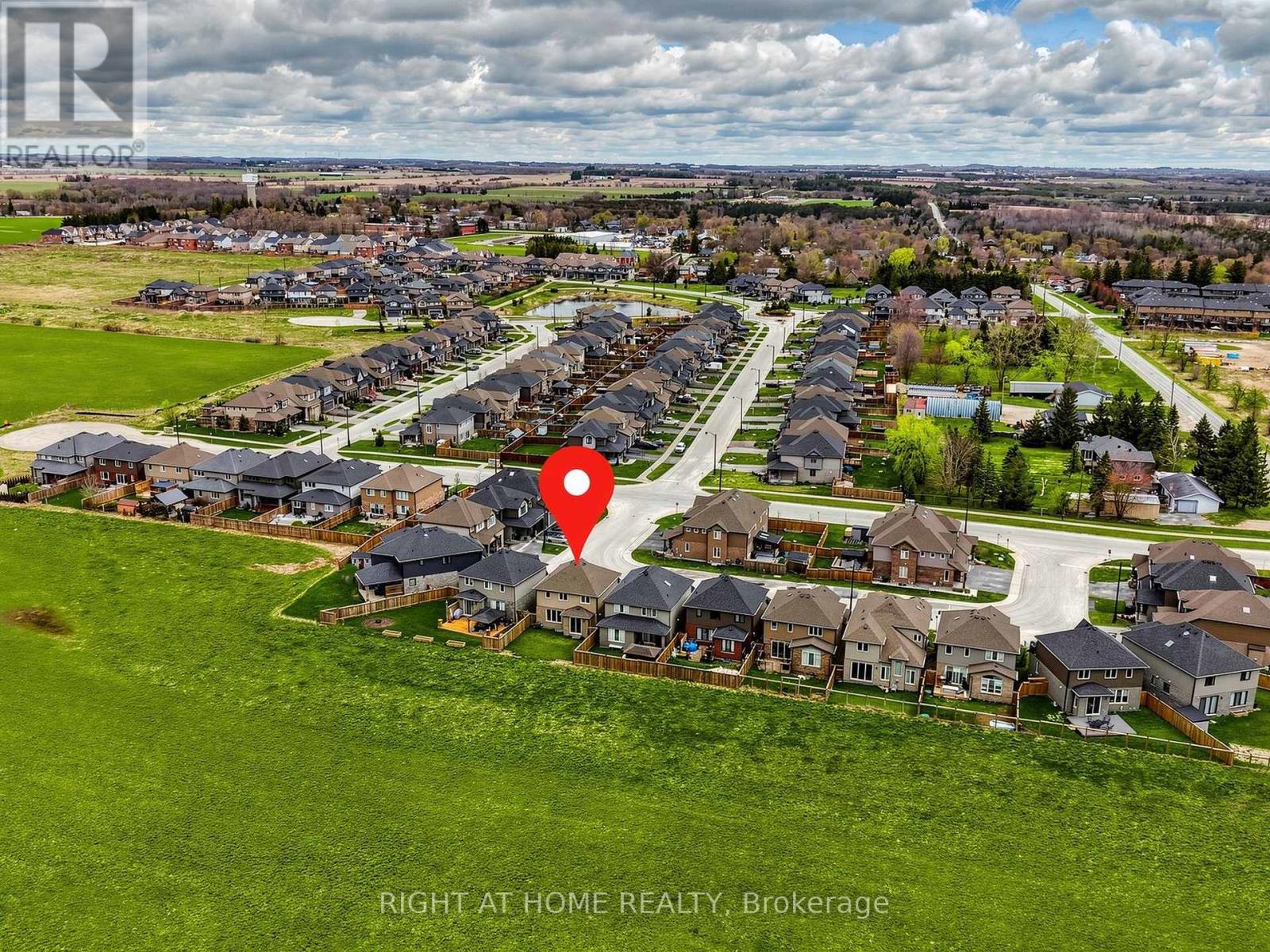22 SPARROW CRESCENT - 48