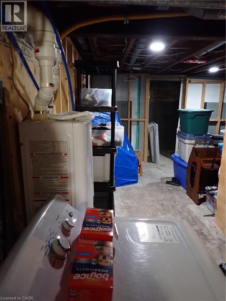 15 BLAIR Avenue - 18