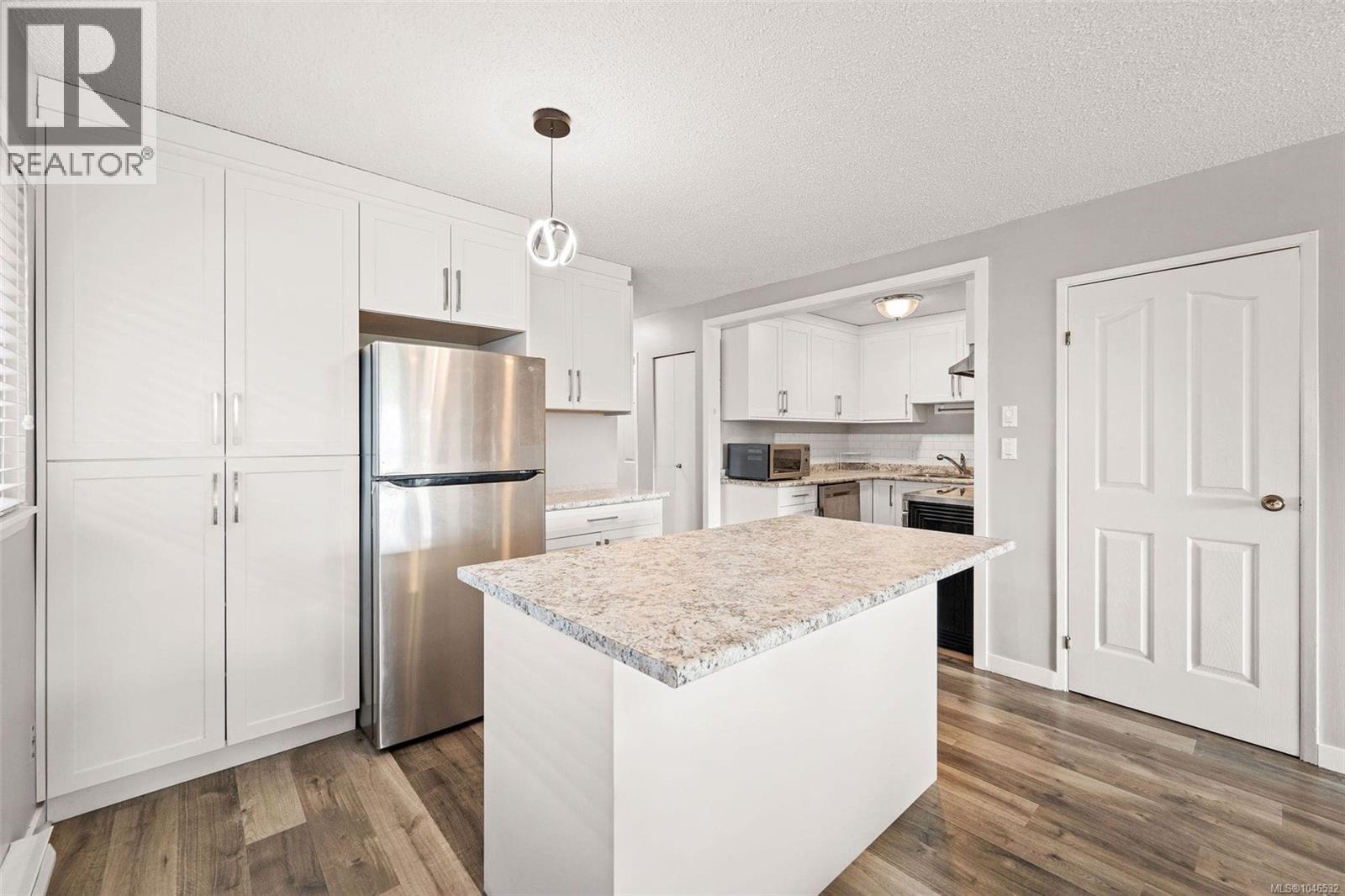 #4 524 Rosehill St - Image 5