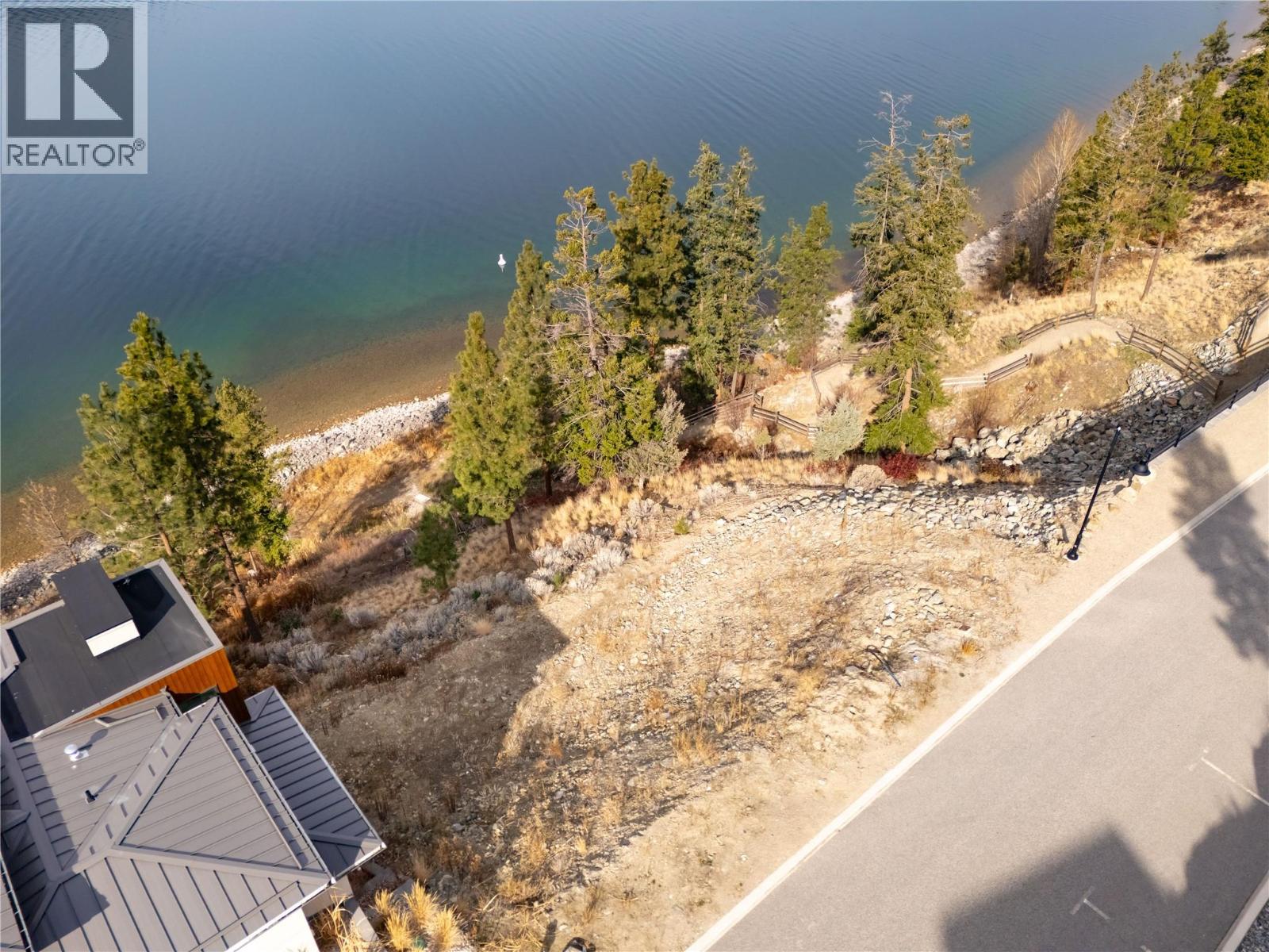3504 Arrowroot Drive, Kelowna