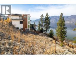 3504 Arrowroot Drive, Kelowna, BC V1V3G2 Photo 7