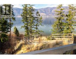 3504 Arrowroot Drive, Kelowna, BC V1V3G2 Photo 16